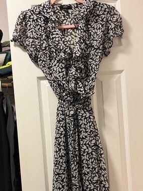 MSK Black and White Leaf-Print Maxi Wrap Dress